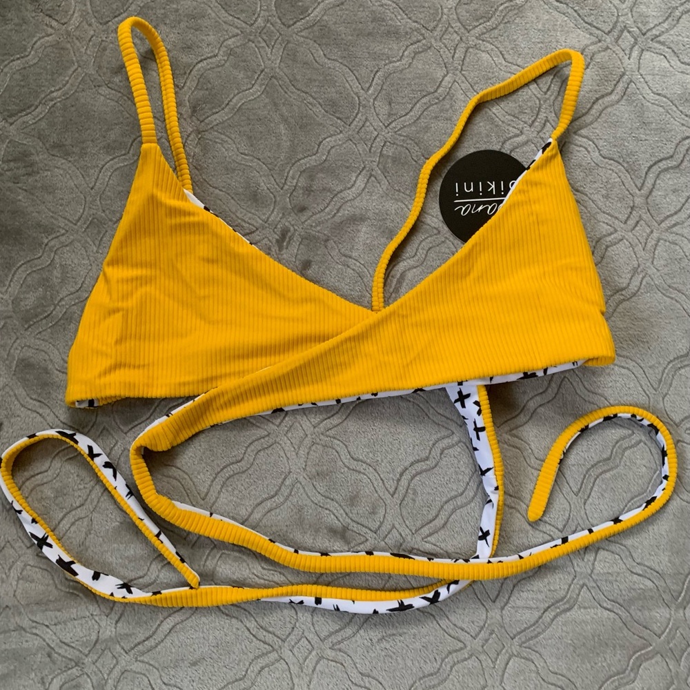 Moana bikini yellow ribbed wrap top size medium